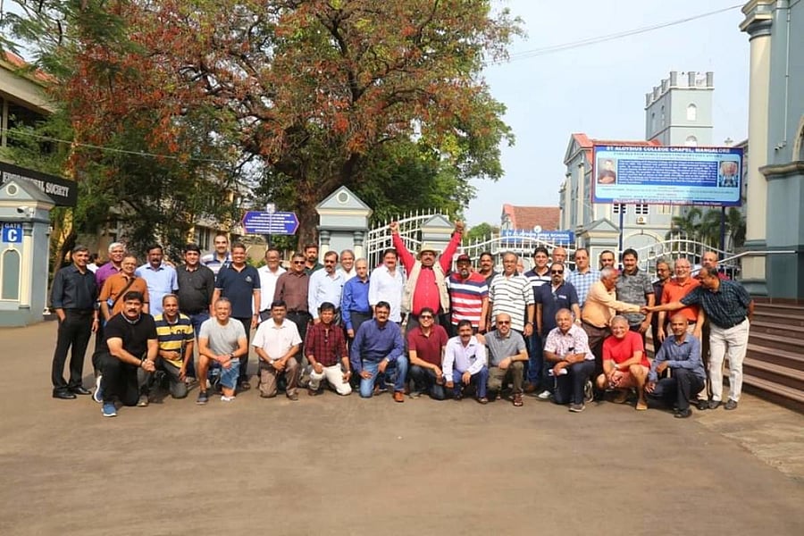 The students of Class 10 of 1978 batch of St Aloysius High School gathered outside St Aloysius Chapel in Mangaluru.