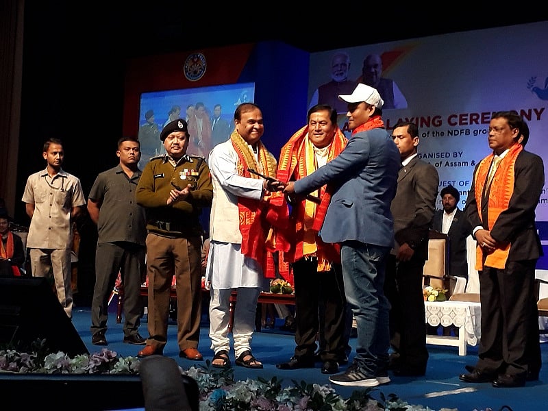 Four factions of National Democratic Front of Bodoland (NDFB) laid down their weapons before Assam Chief Minister Sarbananda Sonowal. (DH Photo)