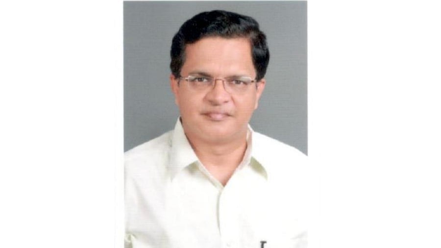 Non-Resident India Commissioner Narendra Sawaikar