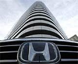 The logo of Honda Motor Co, Japan's second-biggest carmaker, is pictured in front of the company headquarters in Tokyo January 27, 2009. Reuters File Photo