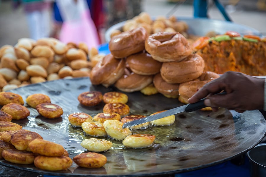 According to the study, those who eat deep-fried food consumed more added fat than those who ate boiled and shallow-fried food. Representative image: iStock image