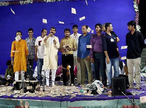 Paas on Saturday announced that it would launch a week-long Swarnim Lollipop Mahotsav 2016 (Golden Lollipop Festival) beginning on Sunday across the state against the Gujarat government's proposal. PTI file photo