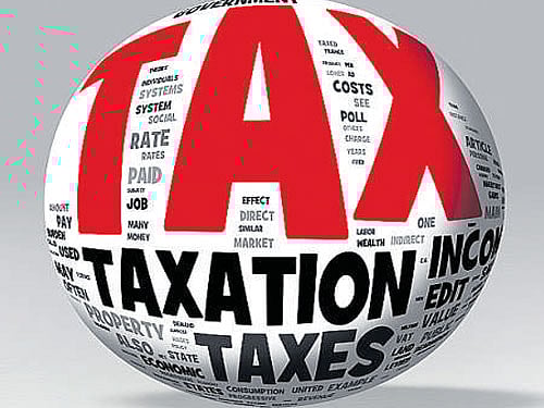 The property tax collection drive, which began on April 4, has fetched the BBMP just Rs 170 crore till April 26, as against Rs 400 crore in April last year when payment system was offline, according to BBMP Deputy Commissioner (Revenue), Venkatachalapathy M.  DH file photo