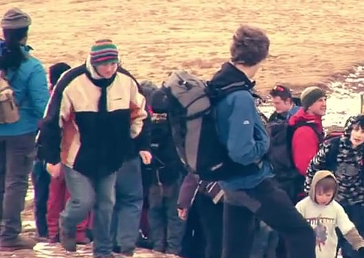 The participating walkers came from China, the United States, Japan, Rwanda, Pakistan and other countries, reports Xinhua. Screen grab