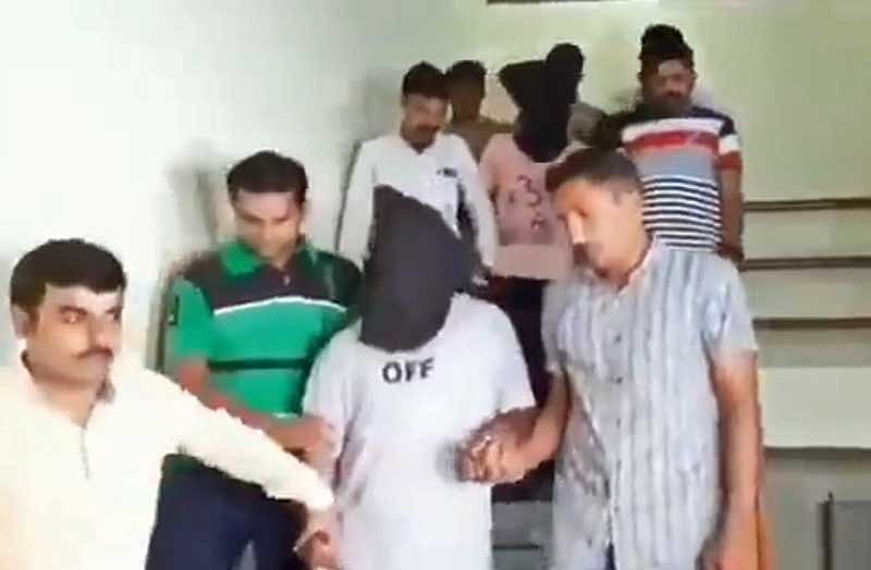 hey have been identified by ATS as Ashfaq J Shaikh (34) and Moinuddin K Pathan (27) were caught from Shamlaji on Gujarat-Rajasthan border.