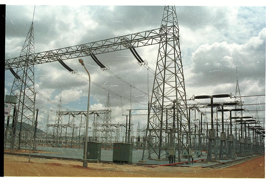 Southern Electricity Grid biggest inAsia Ingurated by PM Vajpayee A B 14-2-2002power line