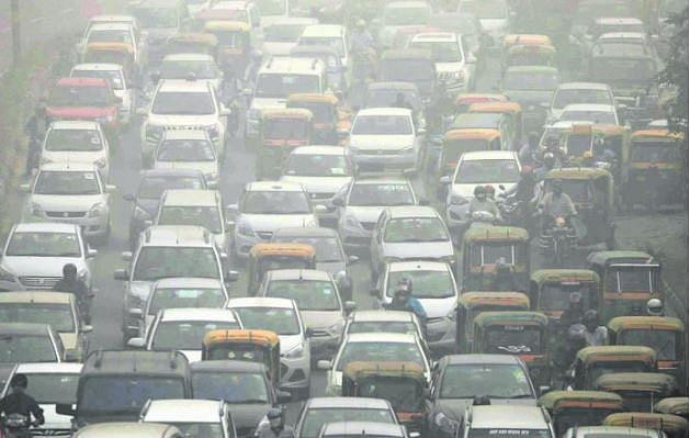 People advised not to offer any lift to bystanders during lockdown (Reuters File Photo)