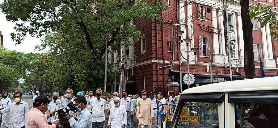 CPI(M) and Left Front leaders after being taken to Kolkata Police Headquarters. (DH Photo)