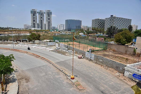 A Dasarahalli main road near Manyata techpark at Mariyanna palya seen desert as national wide lock down of Covid 19, in Bengaluru on Wednesday, 08 April, 2020. Photo by Janardhan B K