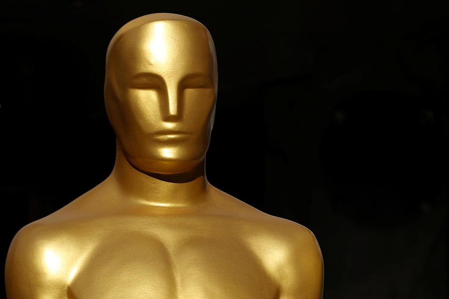 An Oscar statue is shown in a shopping mall next to the arrivals area as preparation for the 92nd Academy Awards continues in Los Angeles, California, U.S., February 7, 2020. (Reuters photo)