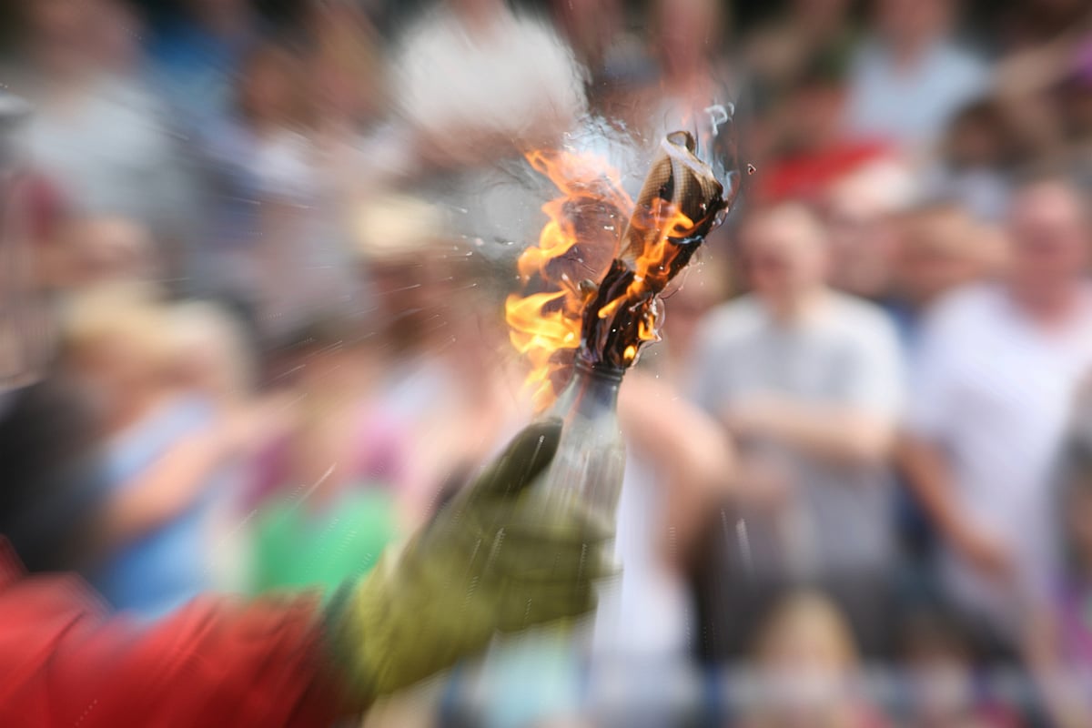 Petrol bomb hurled at Hindu Munnani office in Coimbatore