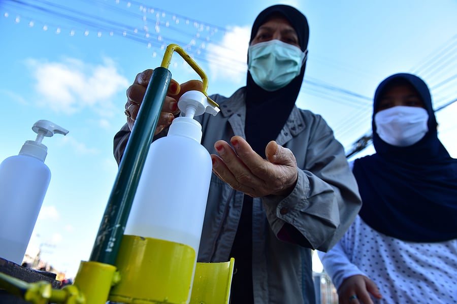 Bagalkot reported two more cases on Tuesday, taking its total count to 35. Both the cases are primary contacts of Patients 367 and 368. (Credit: AFP Photo)