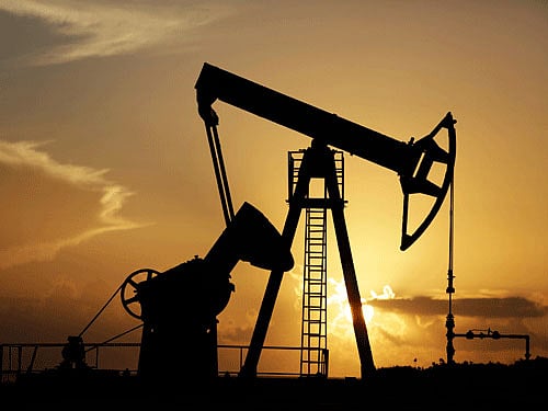 Oil prices fell by up 3 percent to near six-year lows on Tuesday, with Brent briefly trading at par to U.S. crude for the first time in three months as some traders moved to take advantage of ample storage space in the United States. Reuters file photo