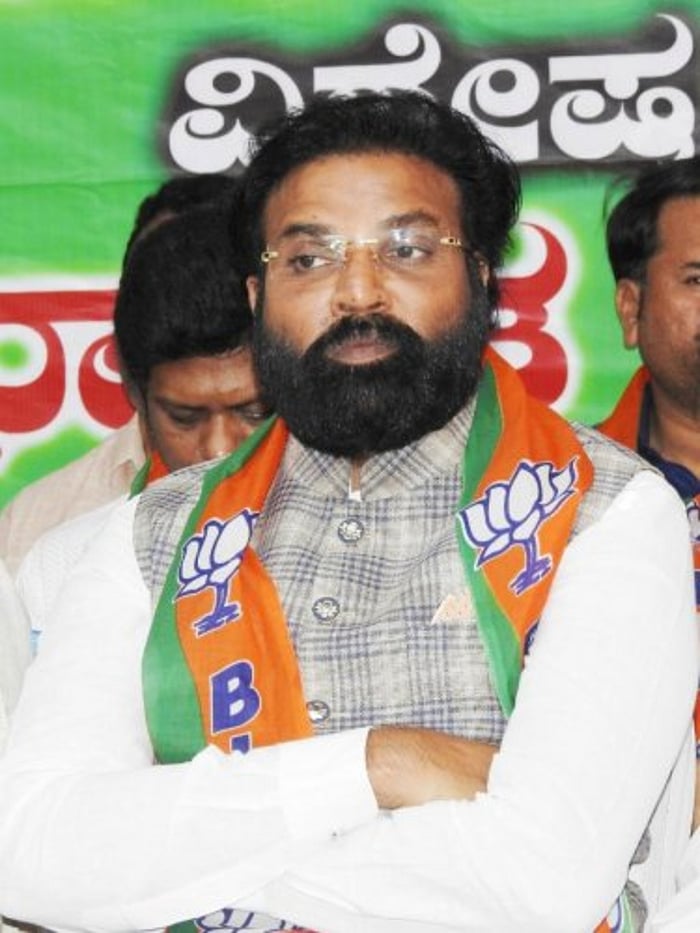 Health and Family Welfare Minister B Sriramulu (DH file Photo)