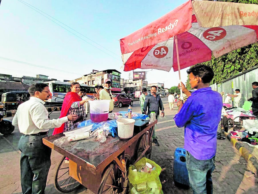 Mangaluru City Corporations officials ordered a roadside eatery to close down in Mangaluru on Monday.