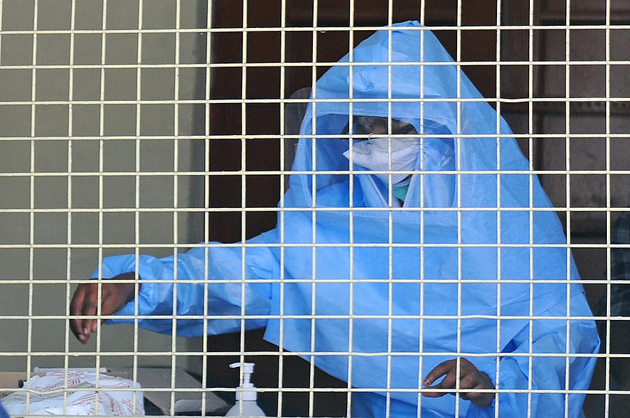 A medical staff with medical body suit amid COVID-19 outbreak (DH Photo | Pushkar V)