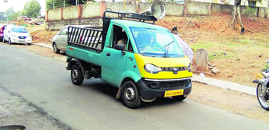 Awareness was created against Covid-19, by Siddapur Gram Panchayat, through loudspeaker, on Thursday.