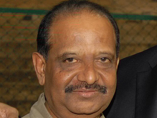 G R Viswanath is rarely scathing in his criticism of players. But even the normally measured batting great felt Indias performance against England was abysmal. DH file photo