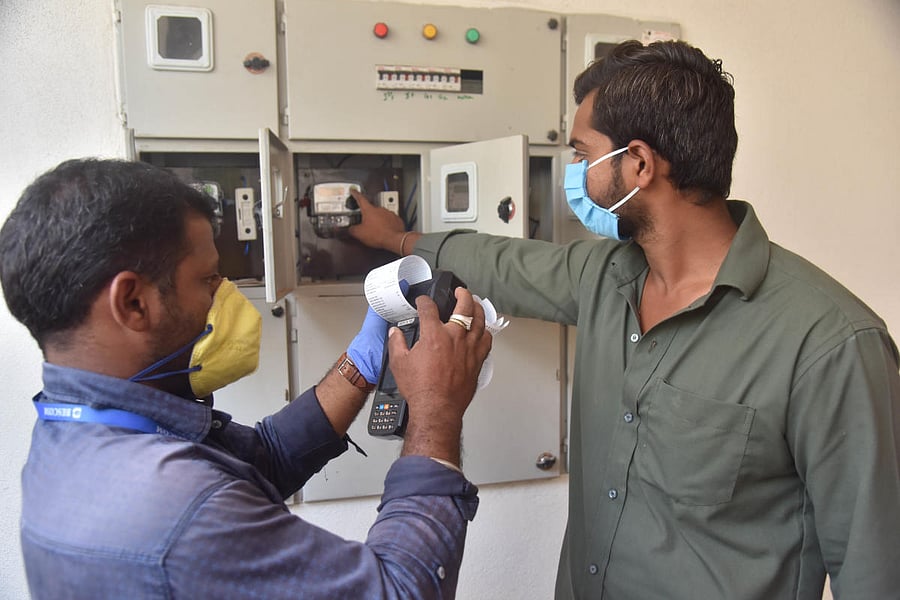 Citizens from across the city are victims of erratic billing by Bescom. Some have received sky-high bills for locked houses with no power usage. DH PHOTOS BY B K JANARDHAN. PICTURE FOR REPRESENTATION