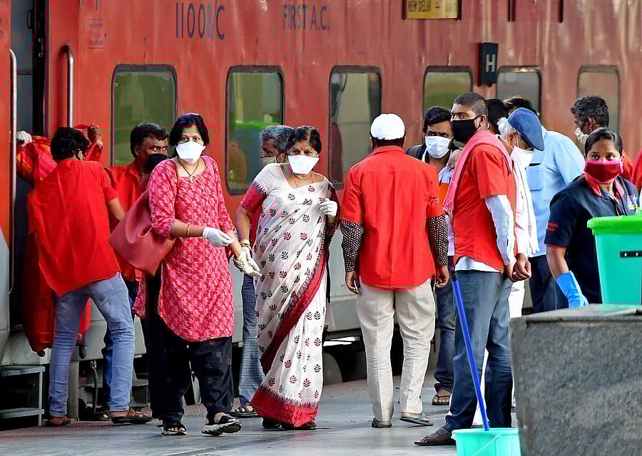 Bengaluru special train arrived at KSR railway Station (DH Photo)