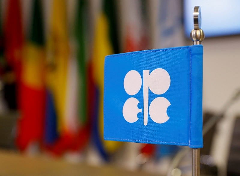 The logo of the Organization of the Petroleum Exporting Countries (OPEC) on a flag at the oil producer group's headquarters in Vienna, Austria. (Reuters Photo)