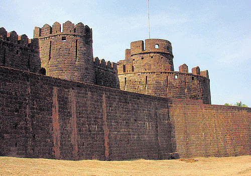 There is a quiet calm about the fort that was once known for its architectural grandeur and had enjoyed its days of glory and was also the seat of several battles. Photo by Chitra Ramaswamy