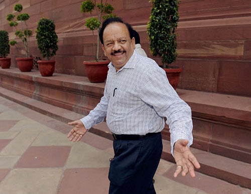 The AIIMS president, Union Health Minister Harsh Vardhan, has approved initiation of disciplinary proceedings for major penalty against then deputy director (administration) Vineet Chawdhry. PTI file photo