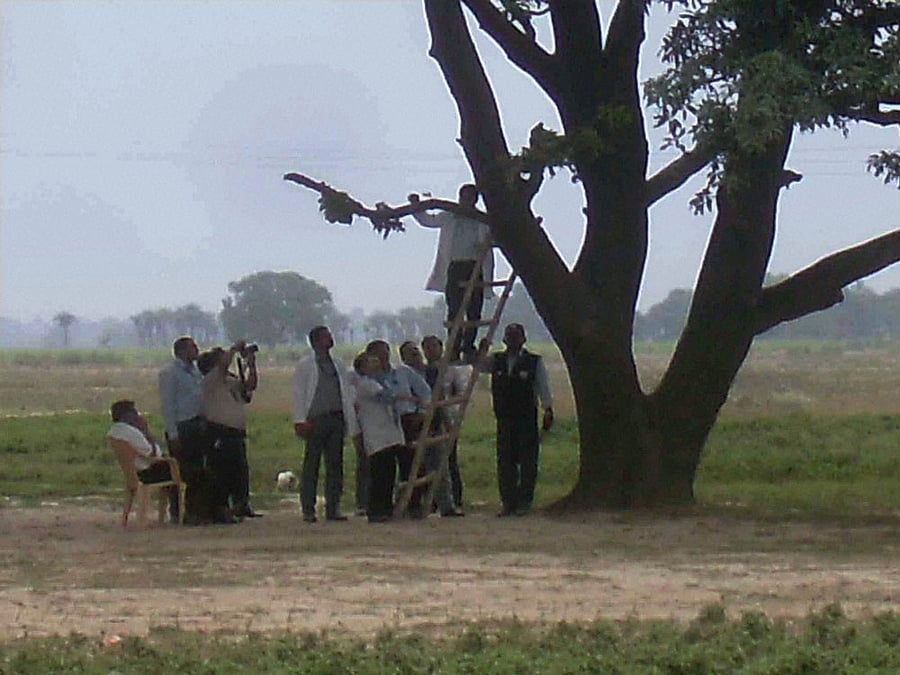 CBI has found no evidence of murder or sexual assault in its probe into the death of two teenage cousins, whose bodies were found hanging from a tree in Uttar Pradesh's Badaun district.PTI FIle photo