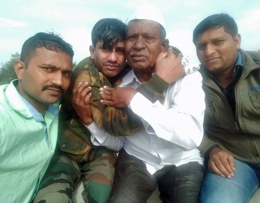 Jawan Chandu Chavan returns home after Pak ordeal