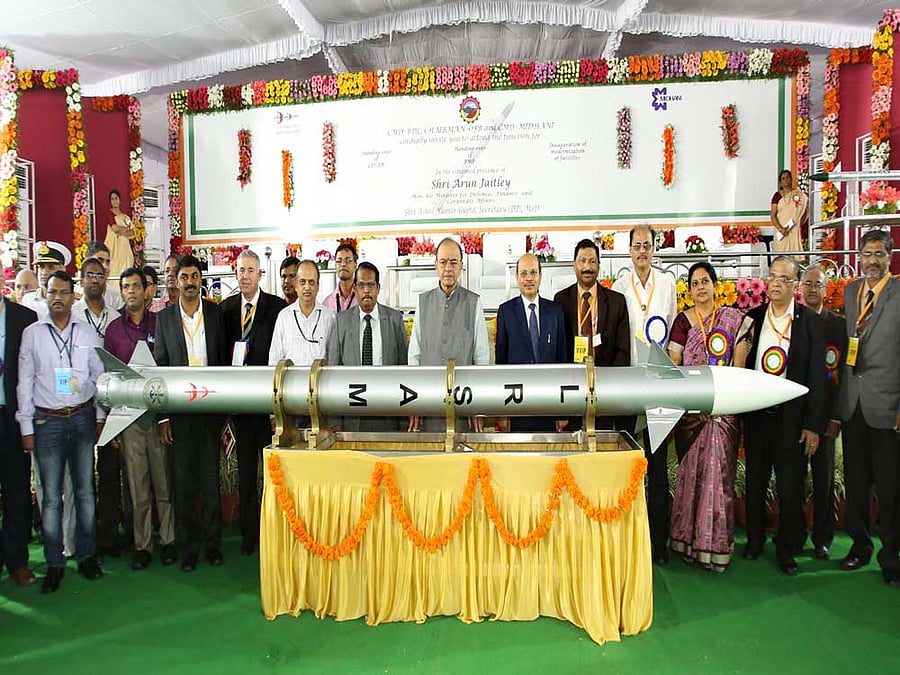 LRSAM is an advanced combat suit for missile defence against air targets, missiles and includes air & surface surveillance, threat alert and fire control. DH photo