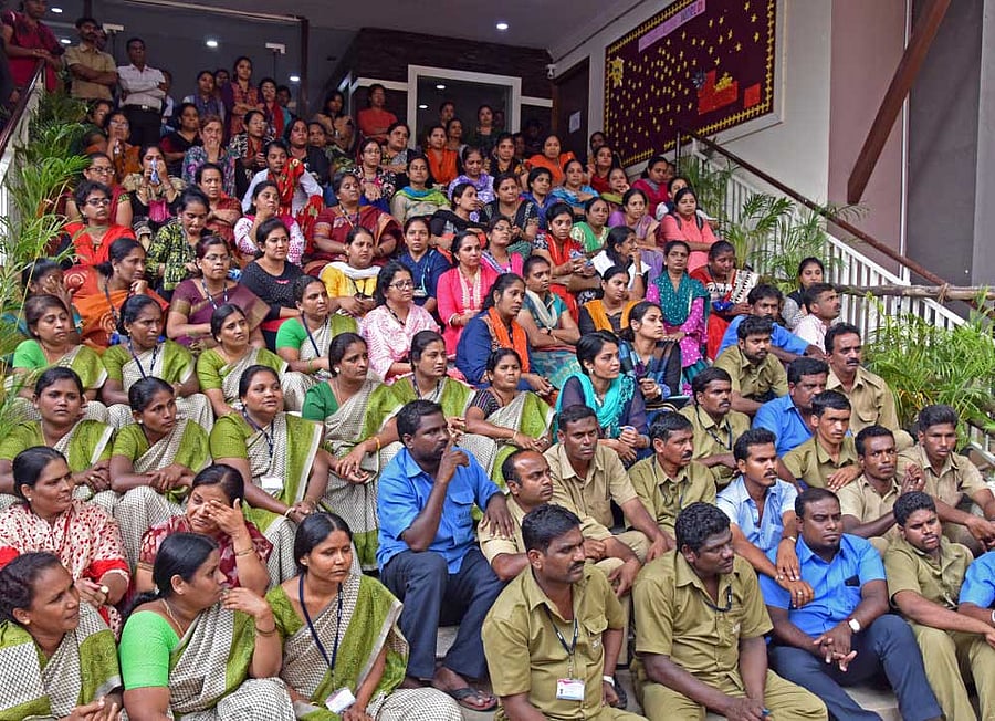 Former students of Baldwin, along with their parents, have gathered for a silent protest against alleged targeting of teachers for protesting against the management. DH file photo.
