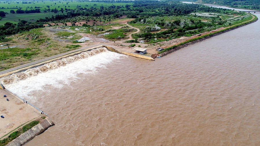Pattiseema Lift Irrigation Scheme linking the Godavari and Krishna in Andhra Pradesh. DH Photo