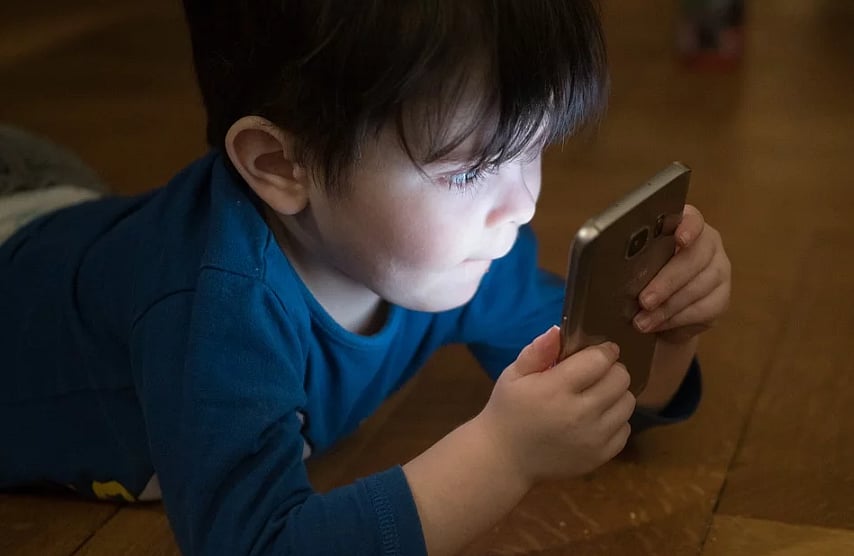 Apple and Google phone have features to control phone addiction among children (Picture Credit: Pixabay)