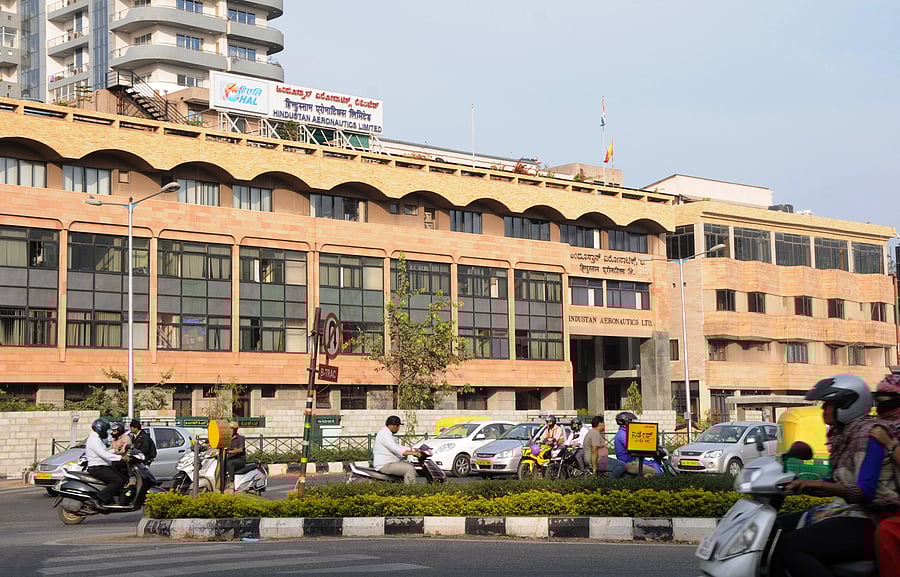 The strike is spearheaded by the All India HAL Trade Unions Coordination Committee (AIHALTUCC). Employees say while officer wages have seen a 35% rise in gross pay and 110 to 145% hike in perks, the management has offered workmen a meagre 6% growth. (DH File Photo)