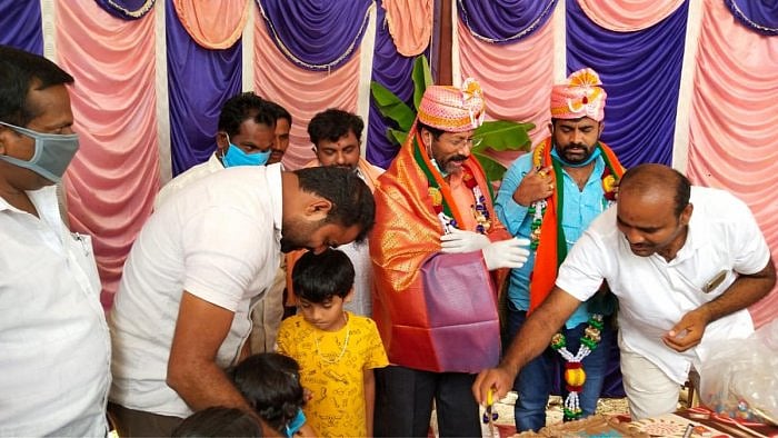 Jayaram, who represents Turuvekere in Tumakuru district, celebrated his birthday with children of the government school in Idaguru village, CS Pura hobli in Gubbi taluk on April 10.