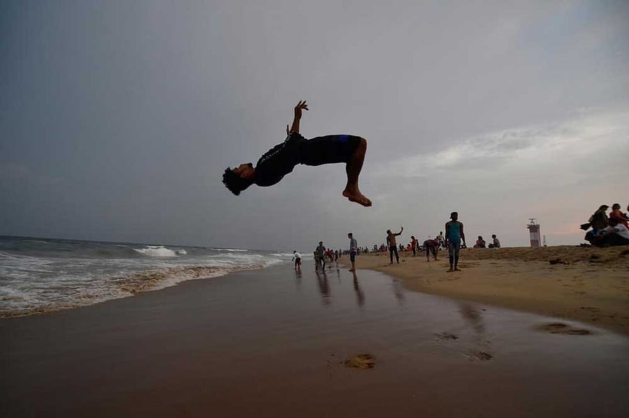 An advisory issued on Friday by Drishti Marine, a private lifeguard service which has been appointed by the state government to prevent drowning incidents off Goa's beaches, has also advised that even in case of dry spells, visitors to the beach should not wade into the water above the knees due to powerful currents. (PTI File Photo)