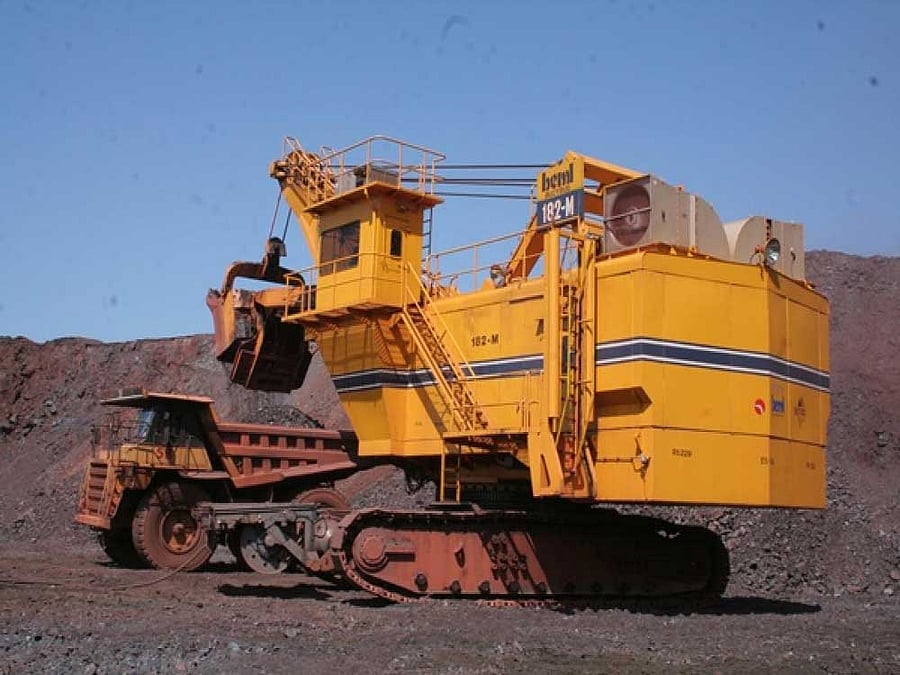 With just six months remaining for the expiry of 329 mining leases, the government is yet to initiate the process of e-auction to reallocate the leases