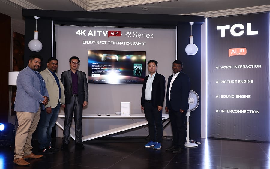  Left To Right: Sarbajit Bhattacharjee - Digital Manager - TCL India, Vijay Kumar - Marketing Manager - TCL India, Sebastian - Chief Marketing Director - TCL India, Mike Chen - Managing Director - TCL India and S.Arasoor Selvan, Sales Director - TCL India