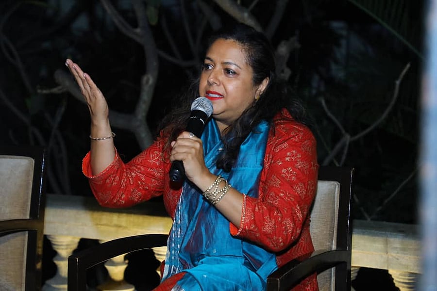 Sharbari Zohra Ahmed, who is the co-writer of the Season 1 of 'Quantico', a popular American television drama thriller series starring Priyanka Chopra, rues that her identity as a Bengali is getting lost in Bangladesh due to the influence of right-wing religious groups. Photo/Facebook (MrsNagai)