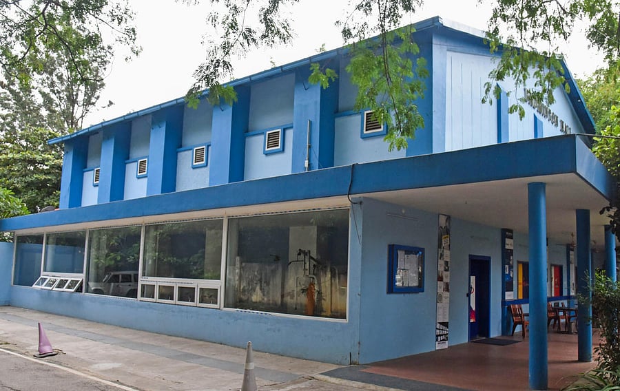 The badminton club in Bowring Institute, where cash, diamonds, gold biscuits and documents were found in Avinash Amarlal Kukreja’s lockers. DH file photo/S K Dinesh