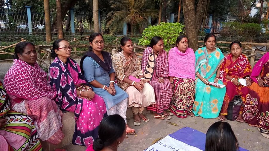 Members of the trade union of domestic helps holding a meeting in Kolkata. DH Photo