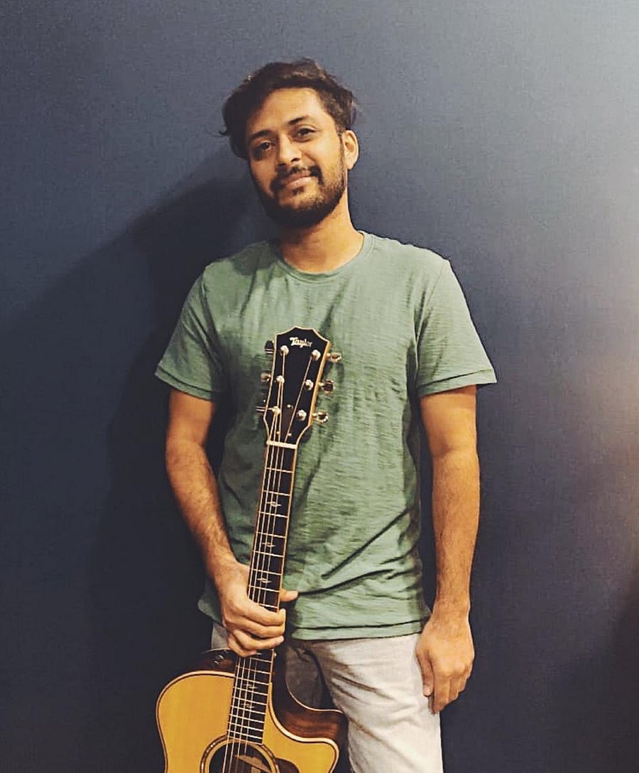 Karan Kulkarni holds a Bachelor’s degree in music from Australia.