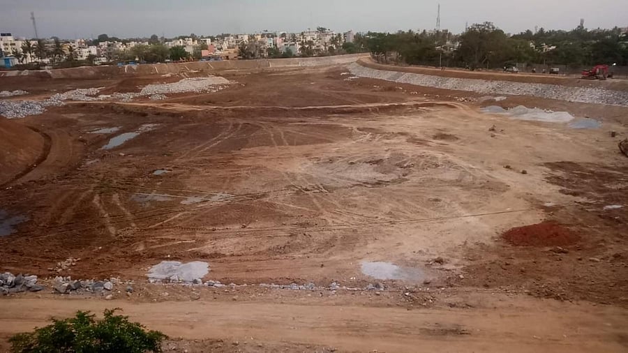 A citizen group urged the Bruhat Bengaluru Mahanagara Palike (BBMP) to revive the lake some years ago. The latter then took up rejuvenation work last year. Now, the work is almost finished.