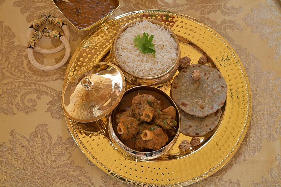 Kachar maas ka ghola