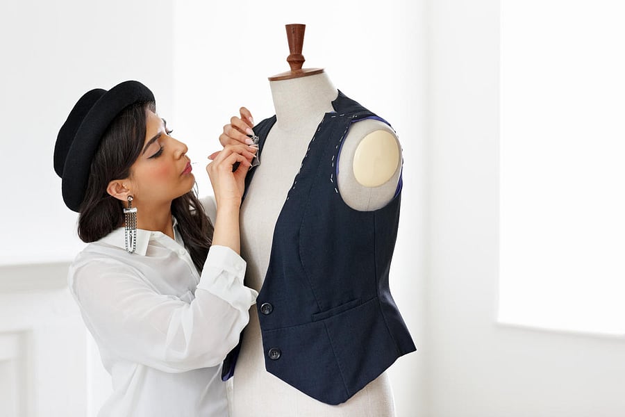 The coronavirus era gives fashion students an opportunity to deal with limited resources such as unused old garments.