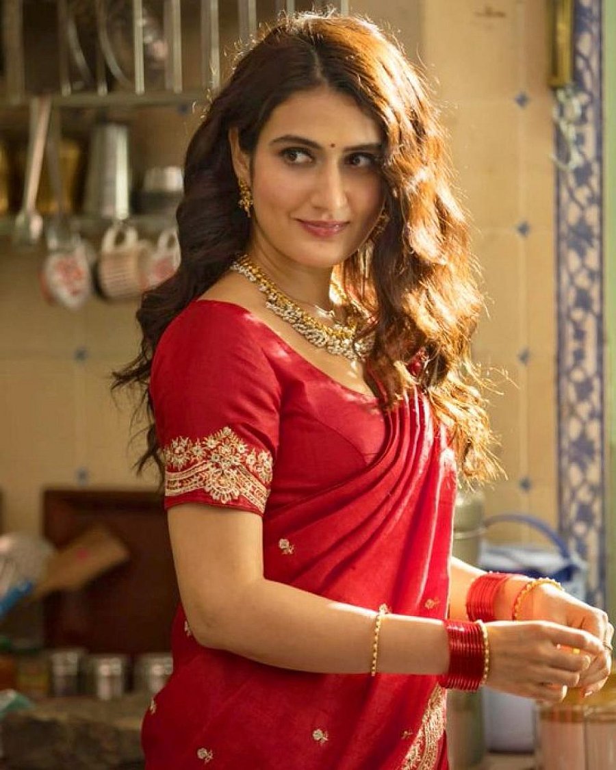 Fatima Sana Shaikh in her 'Marathi Mulgi' avatar. (Credit: Twitter/@fattysanashaikh)