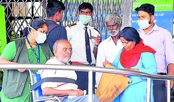 The police rule to get a pass has jeopardised the lives of those seeking immediate treatment, experts say. DH FILE PHOTO