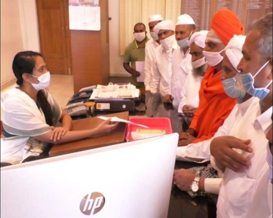 Religious leaders submit a memorandum to Deputy Commissioner Annies Kanmani Joy.