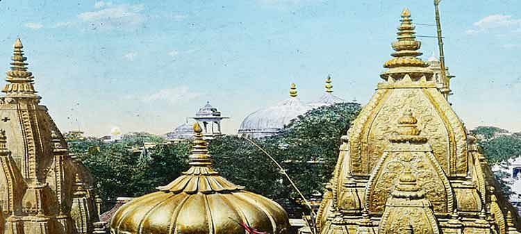 The temple management had earlier imposed a ban on the entry of the devotees into the sanctum-sanctorum in a bid to ''effectively manage'' the huge crowds, especially during festivals.