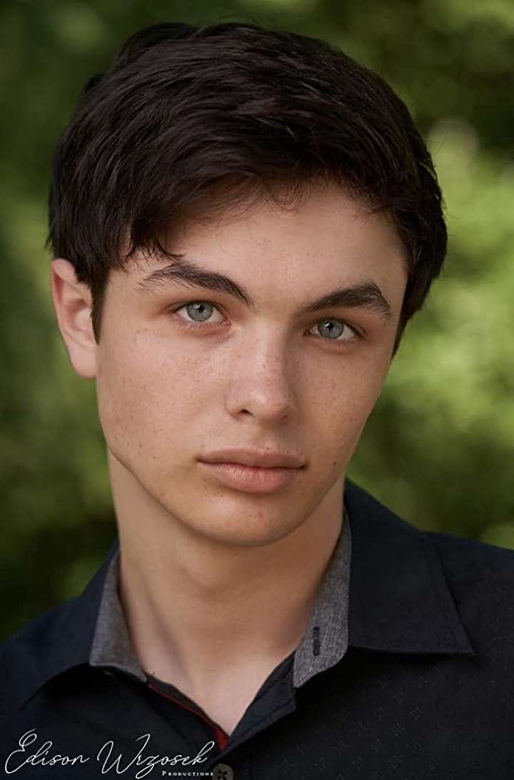 ‘The Flash’ actor Logan Williams dies at 16